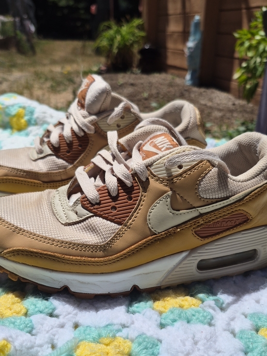 Nike Shoes - Nike Air Max